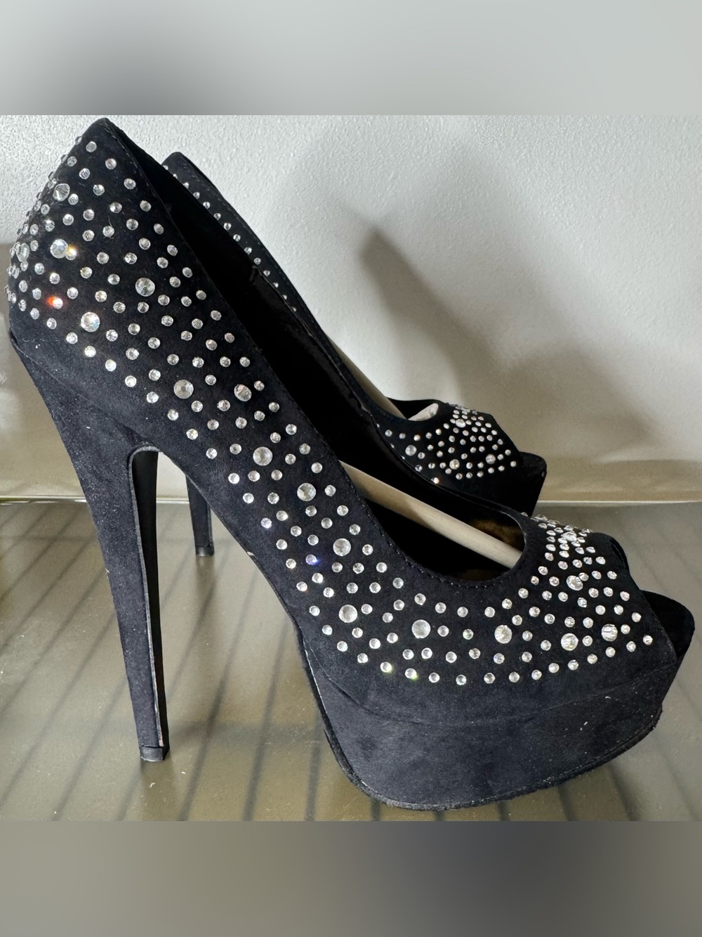 Steve Madden Black Crystal-Embellished Peep Toe Platform Pumps suede sz 7.5 - Picture 3 of 8